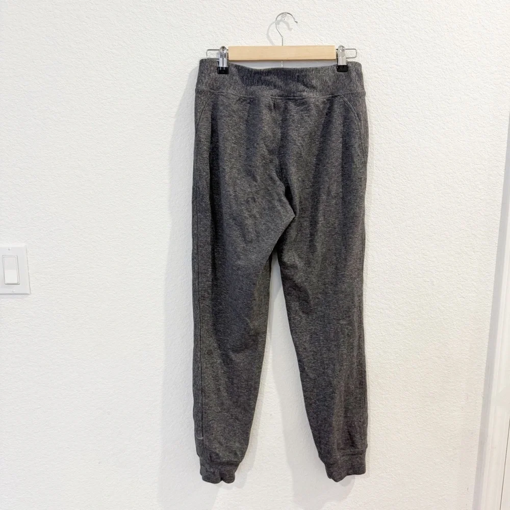 Lululemon- Heathered Grey Ready to Rulu Pants- Size 6
